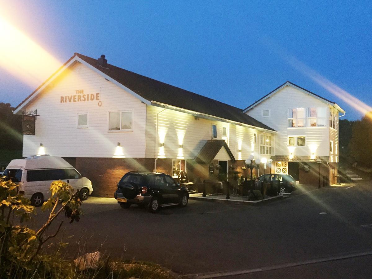 The Riverside Inn Saltford Eksteriør bilde